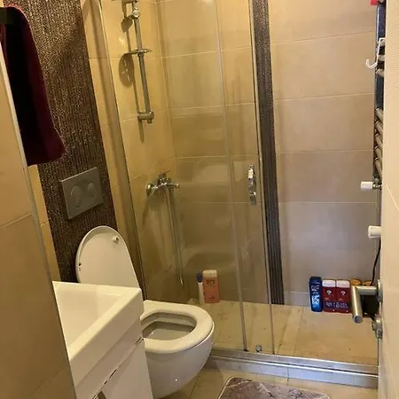 0017 - Uskudar, Central, Cozy And Economic Flat. Apartamento